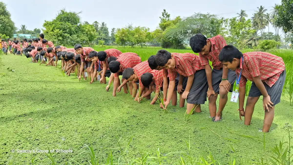 Class IV - Field Trip to Farm Guru